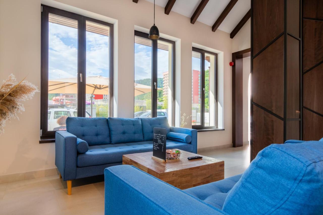 River Hotel & Spa Călimăneşti Kültér fotó