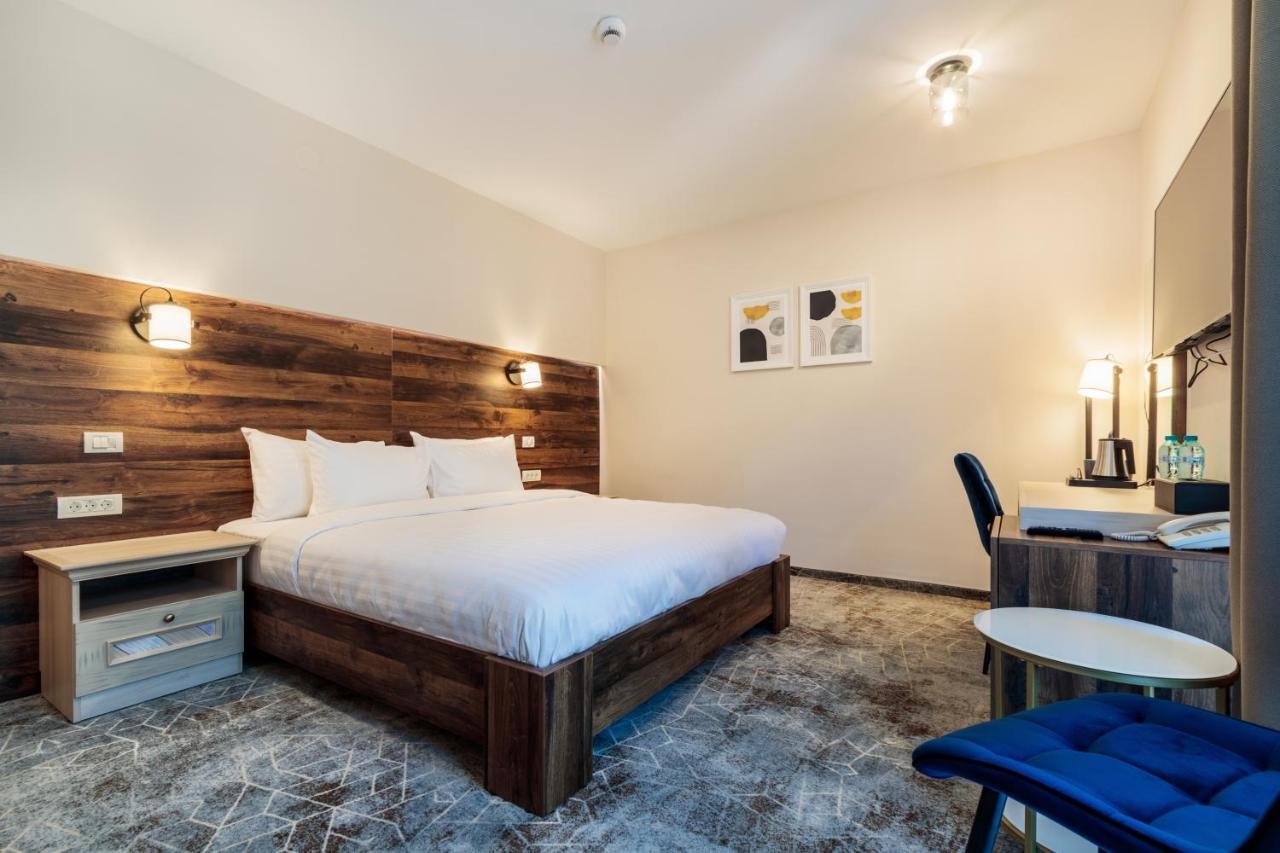 River Hotel & Spa Călimăneşti Kültér fotó