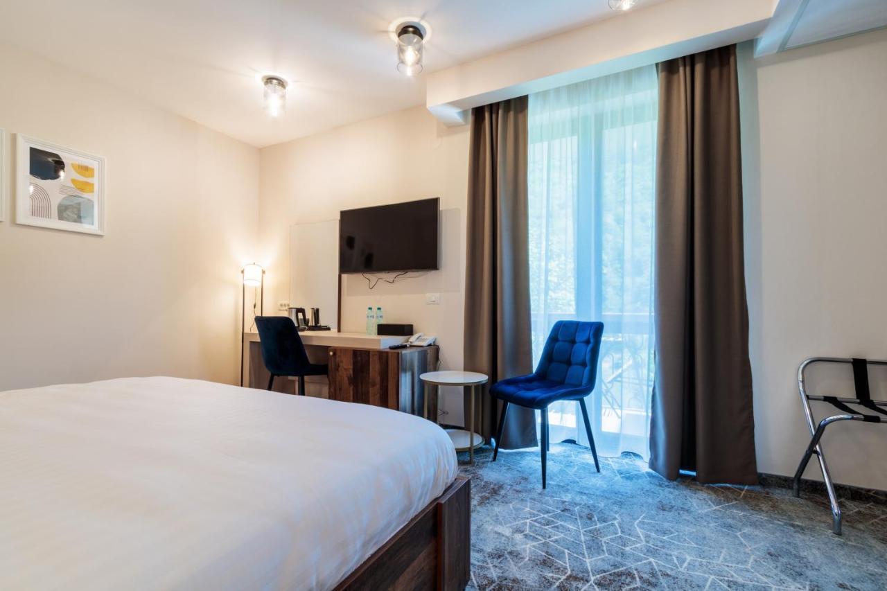 River Hotel & Spa Călimăneşti Kültér fotó