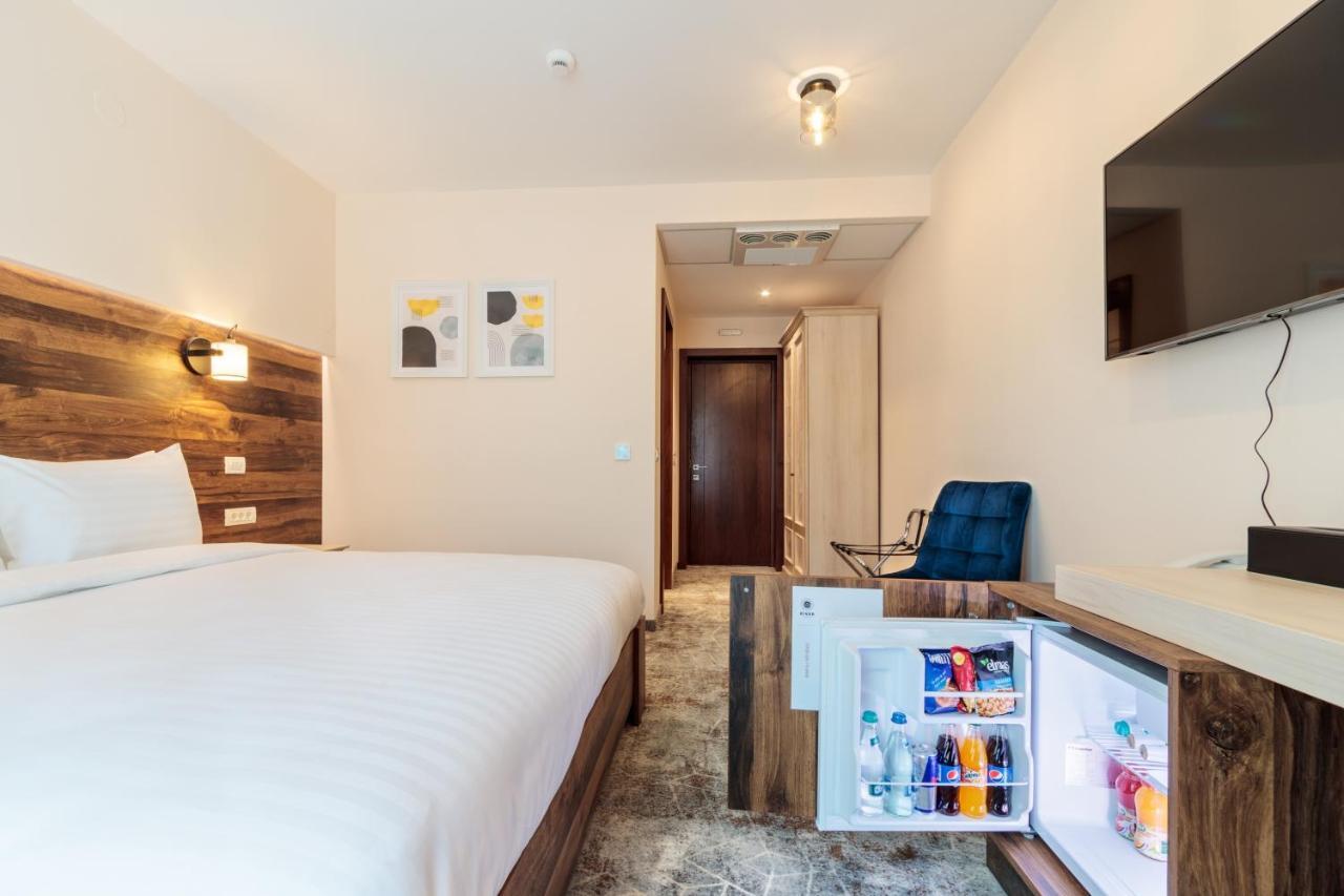 River Hotel & Spa Călimăneşti Kültér fotó