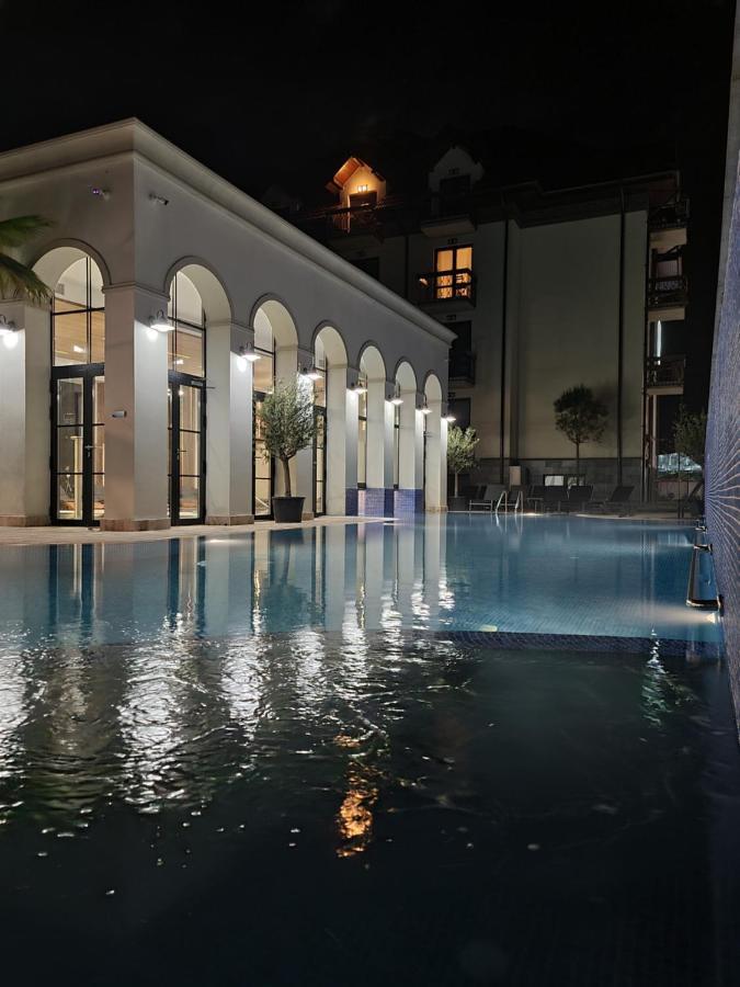 River Hotel & Spa Călimăneşti Kültér fotó